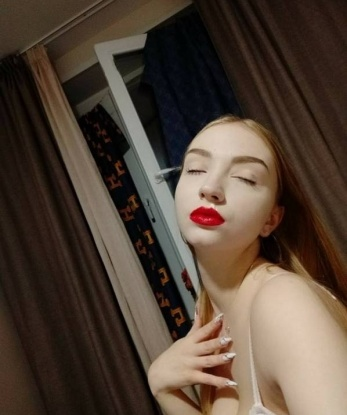 Живу в Москве и готова воплотить все твои мечты в реальность. Мои услуги включают классический секс, оральные ласки, анальные утехи и многое другое. Я знаю, как доставить удовольствие и удовлетворить каждую твою потаенную желанье. Ты будешь в восторге от нашего встречи! У меня есть отличные отзывы, которые говорят о моей профессиональности и нежности. Со мной ты почувствуешь себя настоящим королем! Позволь мне позаботиться о тебе и подарить незабываемые моменты наслаждения. 🔥 Фото 100% мои! Не упусти шанс провести время с такой жаркой красоткой. Жду тебя, милый! 😘 Екатериночка